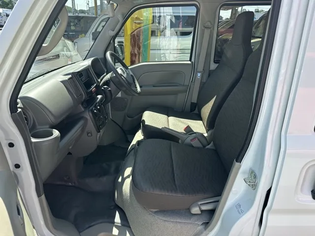 エブリイ(スズキ)NV１００クリッパーDX 4WD 5AGSレンタＵＰ 3