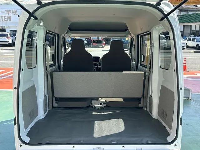 エブリイ(スズキ)NV１００クリッパーDX 4WD 5AGSレンタＵＰ 8
