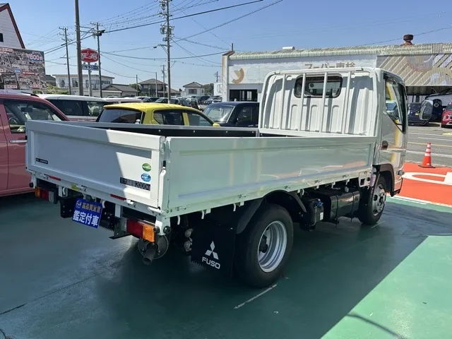 キャンター(三菱)全低床 平ボディ ２ｔ登録済未使用車 10