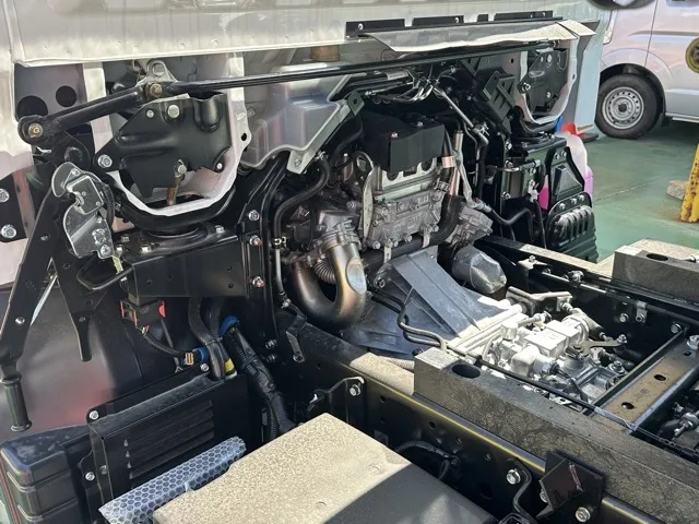 キャンター(三菱)全低床キョウカダンプ ３ｔ登録済未使用車 3