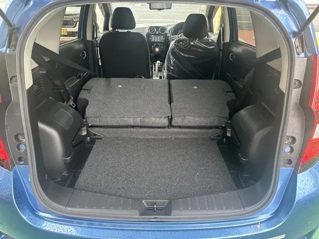 ノート(ニッサン)eパワーX Ｖセレクション中古車 9