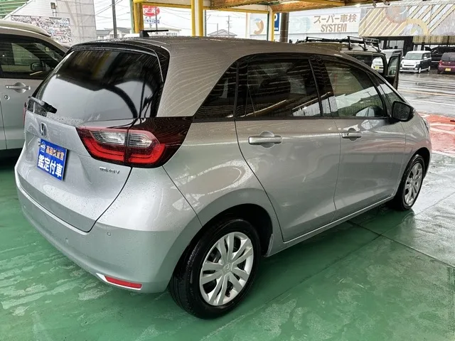 フィット(ホンダ)e：HEV ベーシック中古車 9