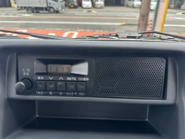 キャリートラック(スズキ)金太郎ダンプ キャビン一体アングルポスト 4WD 4AT届出済未使用車 13
