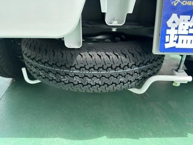 キャリートラック(スズキ)金太郎ダンプ キャビン一体アングルポスト 4WD 4AT届出済未使用車 4