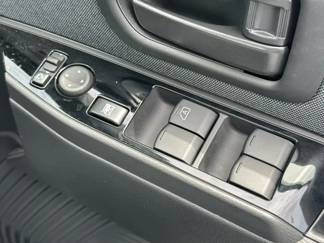 サクラ(ニッサン)X中古車 12