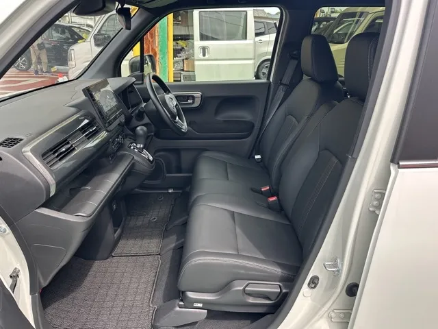 N-WGN(ホンダ)カスタムL ホンダセンシング中古車 3
