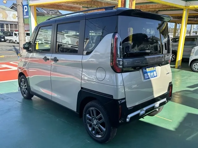デリカミニ(三菱)Gプレミアム ４WD届出済未使用車 2