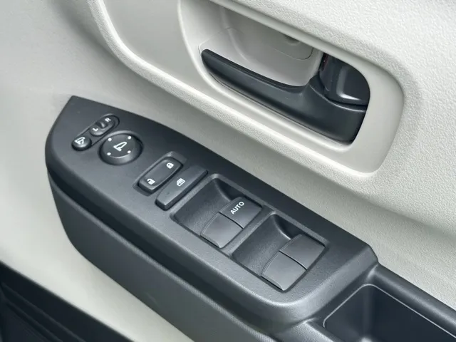 N-BOX(ホンダ)N-BOX ファッションスタイル コンフォートＰ中古車 12