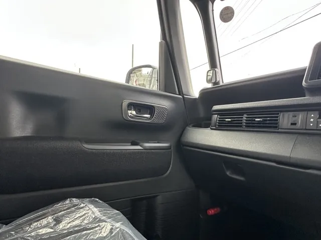N-BOX(ホンダ)N-BOXカスタム届出済未使用車 24