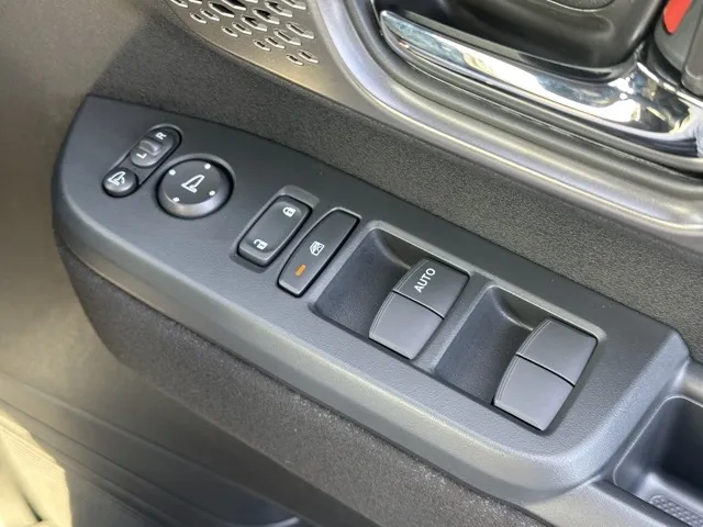 N-BOX(ホンダ)N-BOXカスタムターボ届出済未使用車 14