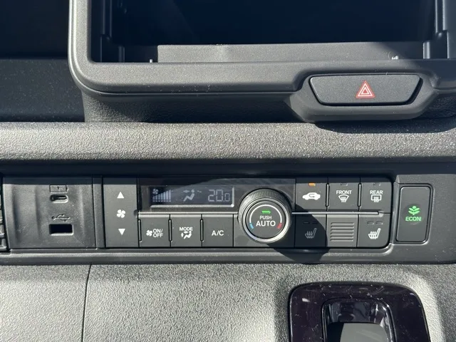 N-BOX(ホンダ)N-BOXカスタムターボ届出済未使用車 17