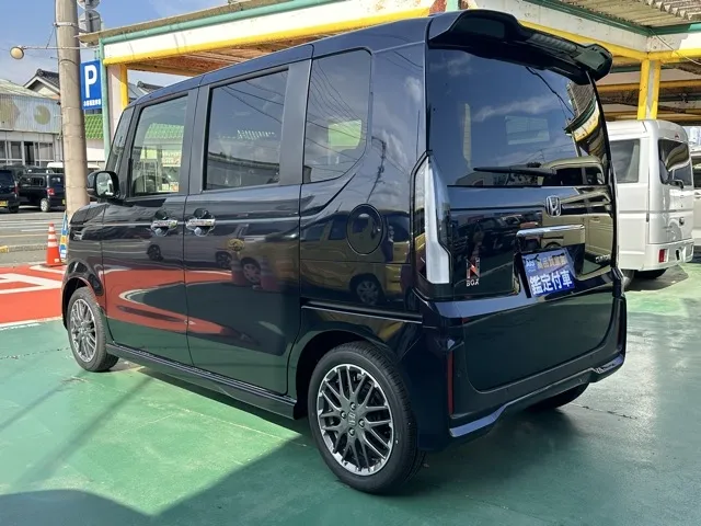 N-BOX(ホンダ)N-BOXカスタムターボ届出済未使用車 2