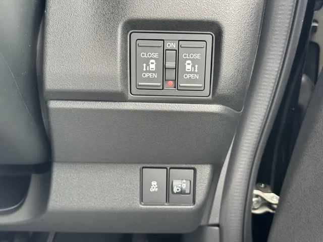 N-BOX(ホンダ)N-BOXカスタムターボ届出済未使用車 15