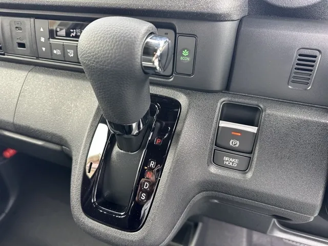 N-BOX(ホンダ)N-BOXカスタムターボ届出済未使用車 18