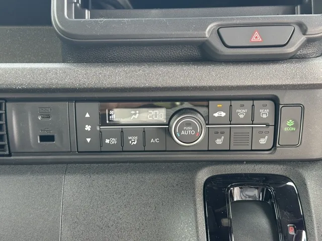 N-BOX(ホンダ)N-BOXカスタムターボ届出済未使用車 17