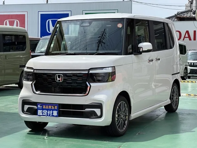 N-BOX(ホンダ)N-BOXカスタムターボ届出済未使用車 1