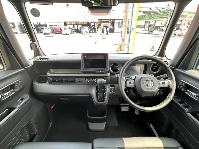 N-BOX(ホンダ)N-BOXカスタムターボ届出済未使用車 5