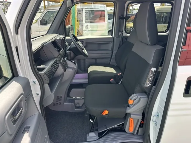 N-VAN(ホンダ)Gタイプ AT届出済未使用車 3