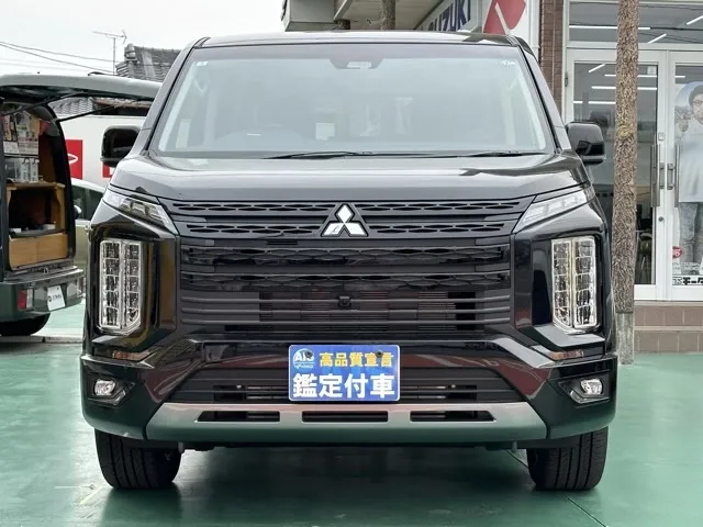 デリカD:5(三菱)シャモニー ナビ取付PKGアラビュー登録済未使用車 24