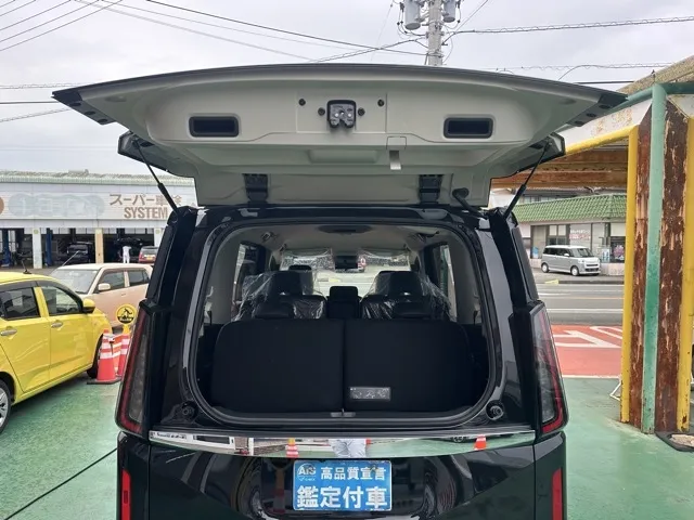 セレナ(ニッサン)ハイウェイスターV アラウンドビューモニター 12.3ナビ登録済未使用車 10