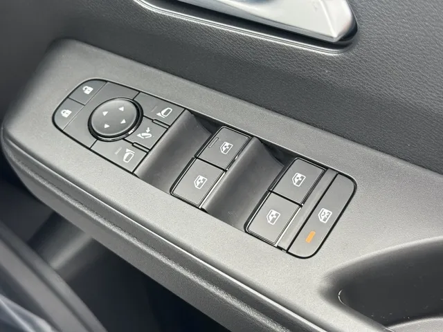 セレナ(ニッサン)ハイウェイスターV アラウンドビューモニター 12.3ナビ登録済未使用車 14