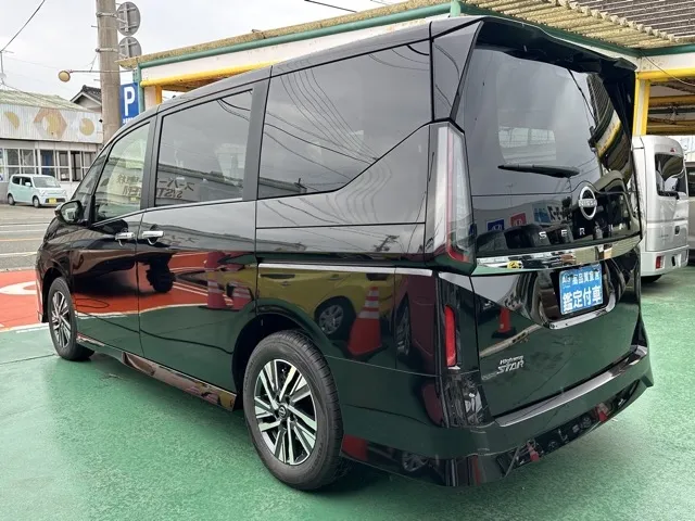 セレナ(ニッサン)ハイウェイスターV アラウンドビューモニター 12.3ナビ登録済未使用車 2