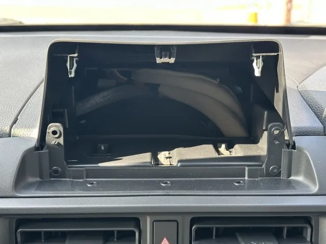 WR-V(ホンダ)X登録済未使用車 15