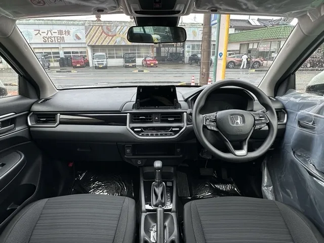 WR-V(ホンダ)X登録済未使用車 6