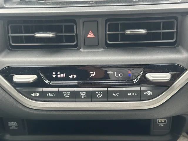 WR-V(ホンダ)X登録済未使用車 19