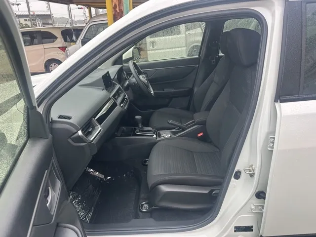 WR-V(ホンダ)X登録済未使用車 3