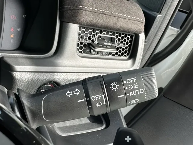ステップワゴン(ホンダ)e・HEVスパーダ プレミアムライン 7人登録済未使用車 19
