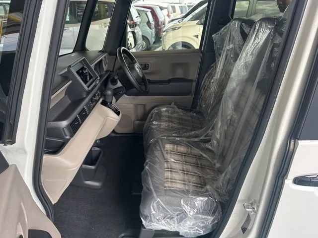 N-BOX(ホンダ)JOY届出済未使用車 3