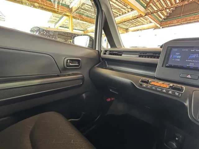 ワゴンR(スズキ)ハイブリッド　FX中古車 27
