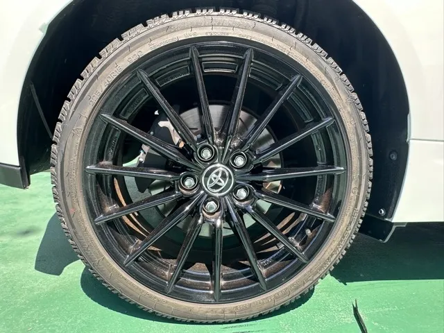 GRヤリス(トヨタ)RC ４WD 6MT中古車 10