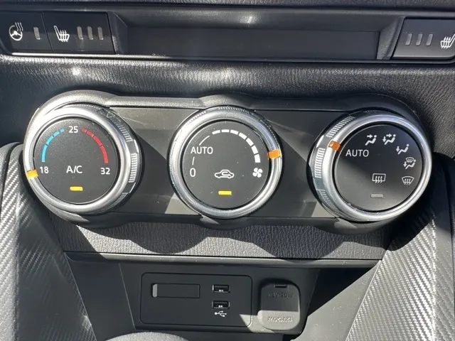 MAZDA2(マツダ)XD スポルト+中古車 14