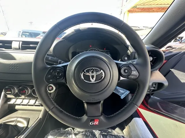 GR86(トヨタ)RC 6MT登録済未使用車 11