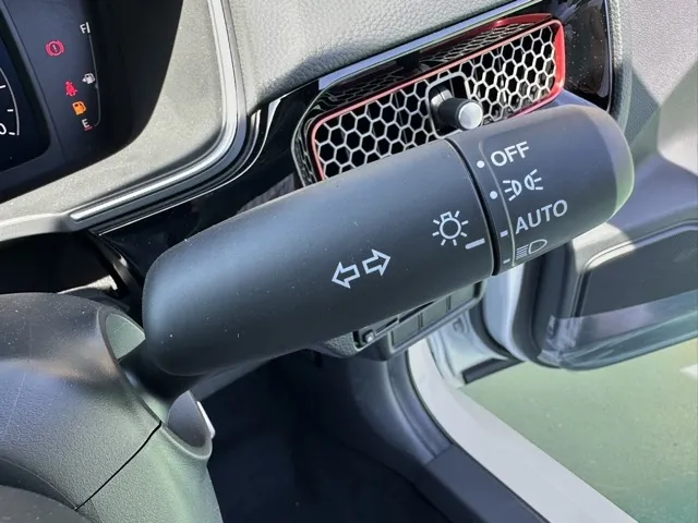 シビック(ホンダ)RS 6MT登録済未使用車 14