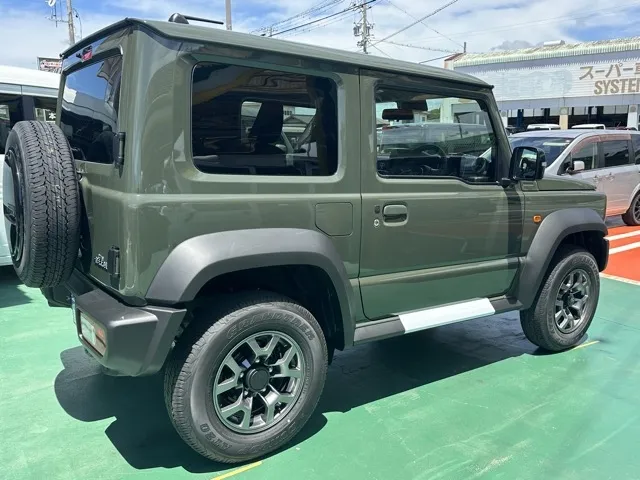 ジムニーシエラ(スズキ)JC AT登録済未使用車 9
