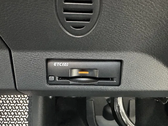 アリア(ニッサン)B6中古車 16