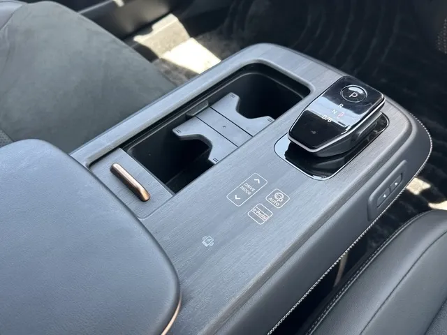 アリア(ニッサン)B6中古車 17