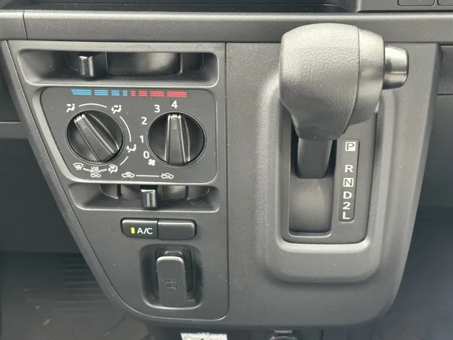 ハイゼット(ダイハツ)デッキバンL中古車 15