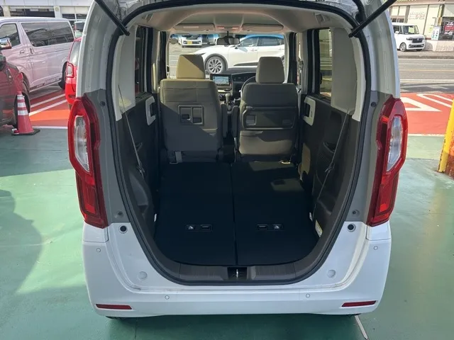 N-BOX(ホンダ)EXターボ中古車 11