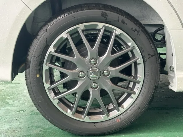 N-BOX(ホンダ)N-BOXカスタムターボ届出済未使用車 13