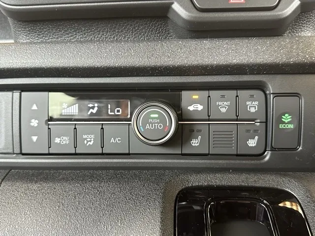 N-BOX(ホンダ)N-BOXカスタムターボ届出済未使用車 18