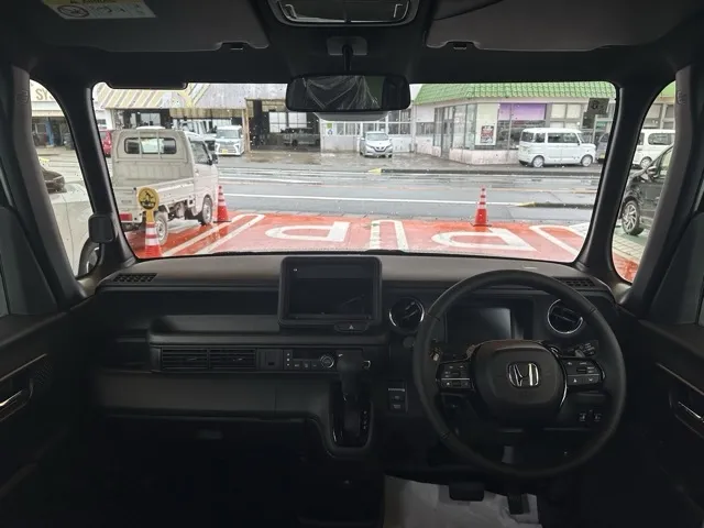 N-BOX(ホンダ)N-BOXカスタムターボ届出済未使用車 4