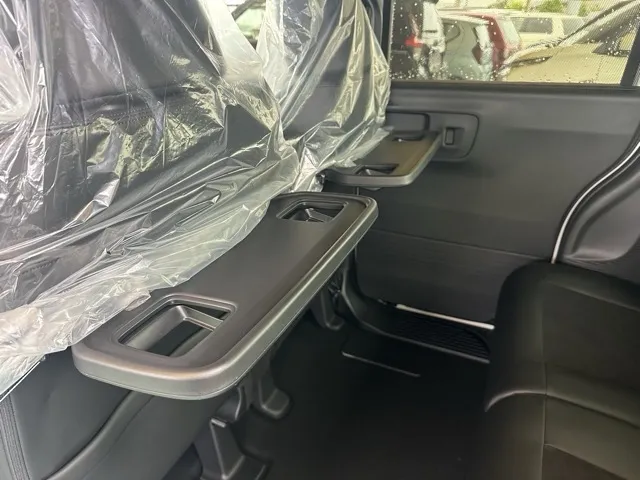 N-BOX(ホンダ)N-BOXカスタムターボ届出済未使用車 6