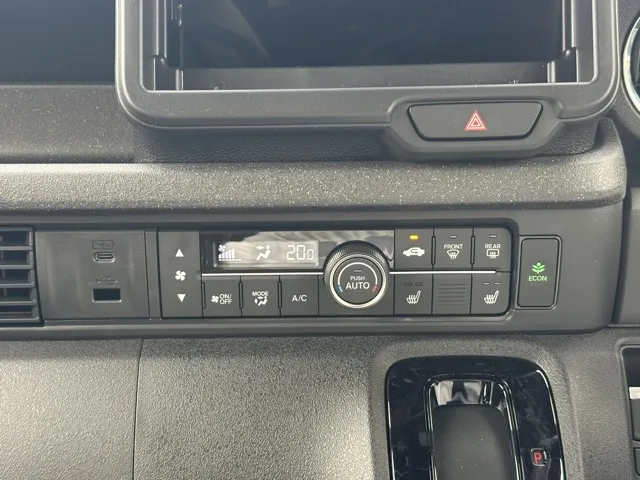 N-BOX(ホンダ)N-BOXカスタムターボ届出済未使用車 17