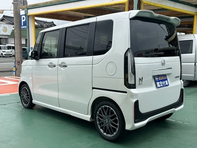 N-BOX(ホンダ)N-BOXカスタムターボ届出済未使用車 2