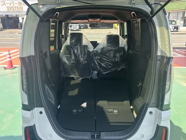 N-BOX(ホンダ)N-BOXカスタムターボ コーディネートスタイル届出済未使用車 11