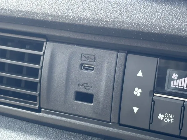 N-BOX(ホンダ)N-BOXカスタムターボ コーディネートスタイル届出済未使用車 23